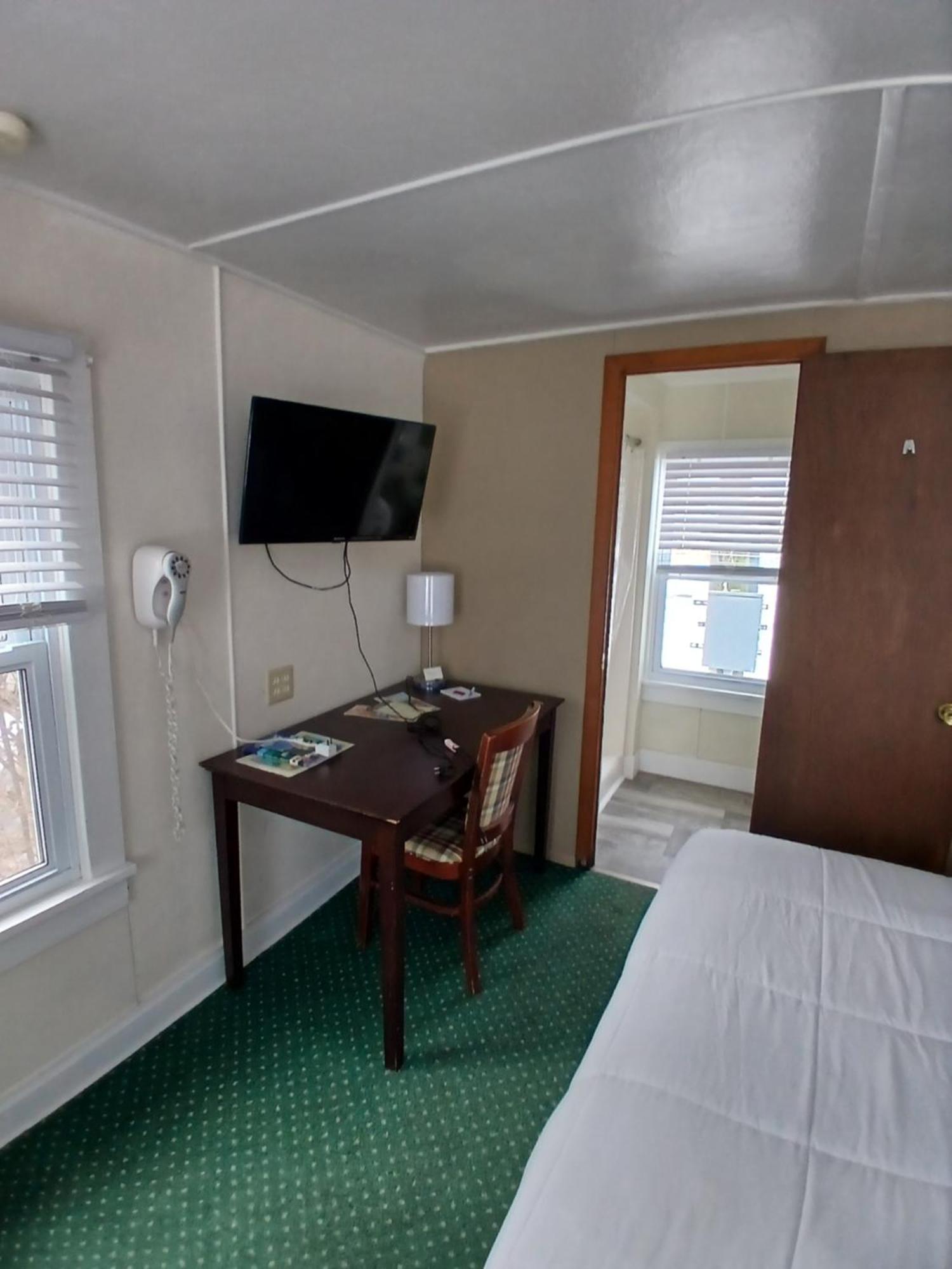 Plantation Motel Гурон Экстерьер фото